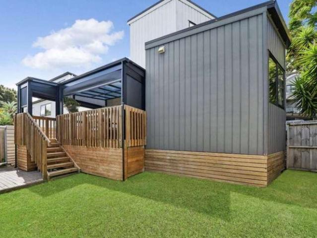 5B Hemsway Place, Sunnyhills, Manukau City