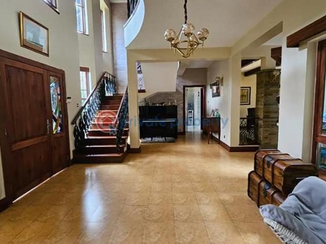 5bedroom All Ensuite Home With A Pool On Half Acre In Old Runda