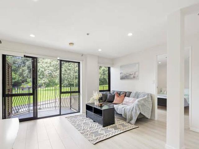 5M 23 Emily Place City Centre