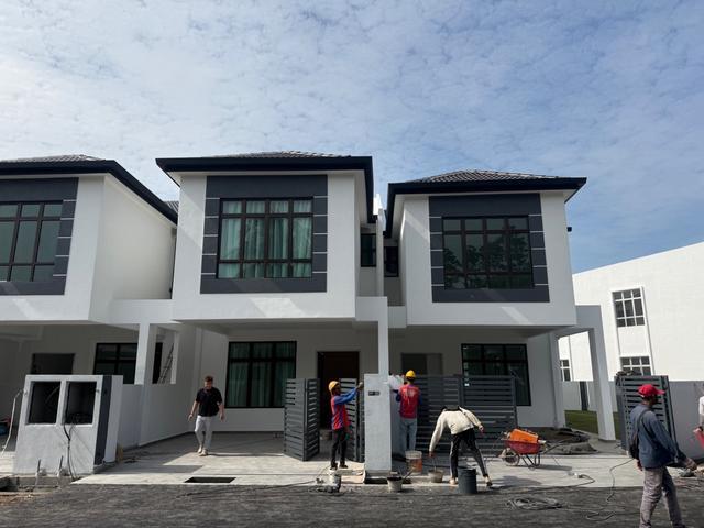 5min SJkc Cheng Lotus FREEHOLD 2 Storey Terrace Cheng Malim Melaka