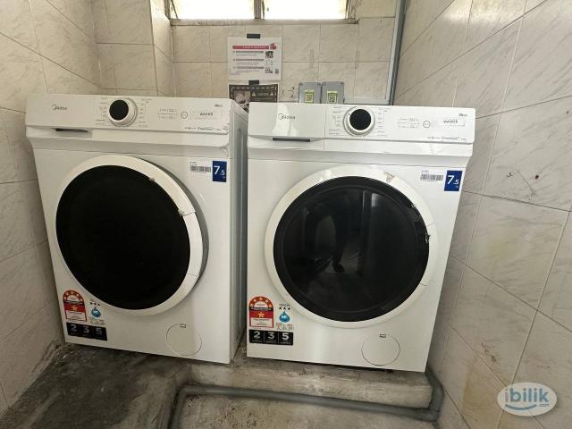 [5min to Plaza Metro Kajang & Stadium Kajang l Private Toilet ] ️ Double Bed Aircon Room in Kajang‼️