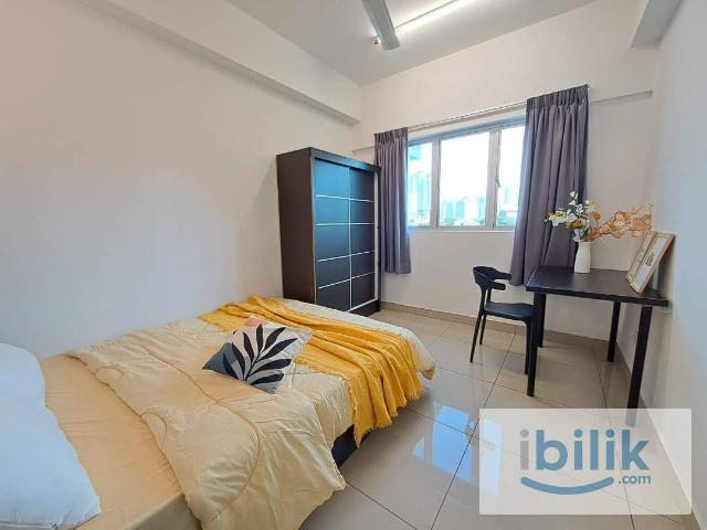 ==5min walk to LRT Station==Medium room for rent at Bukit Jalil