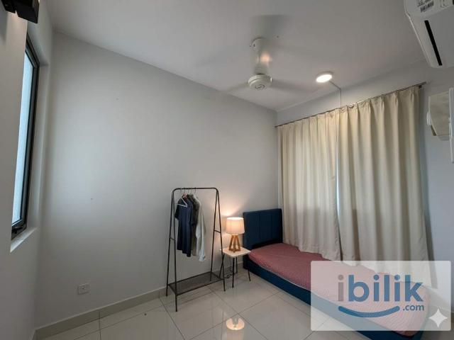 5Min Walk To MRT Putra Permai!Single Room for rent at Sfera Residence Seri Kembangan near Giant UPM NSK Hospital