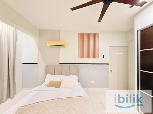 5mins walk to lrt cheras premium master room for mix gender unit near ucsi university