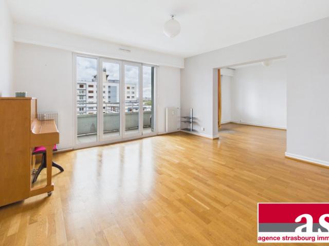 5P 121M2 VUE PANORAMIQUE