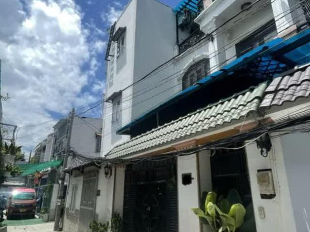 63.4m2 Giá 7.4 tỷ Ngang 6.2m HXH Phạm Hữu Lầu kế chợ Phước Long Q7
