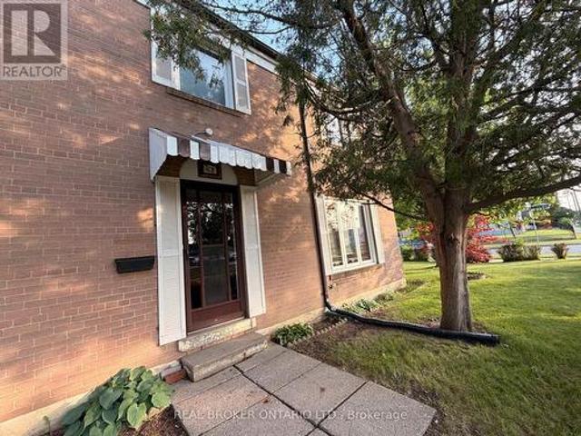 63 Venetian Crescent, Toronto, ON, M3N 2L9 house for sale | Listing ID W13441 | Royal LePage