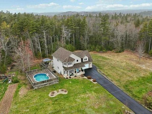 63 Danica Drive, Pine Grove, NS, B4V 7Z2 house for sale | Listing ID 202610 | Royal LePage