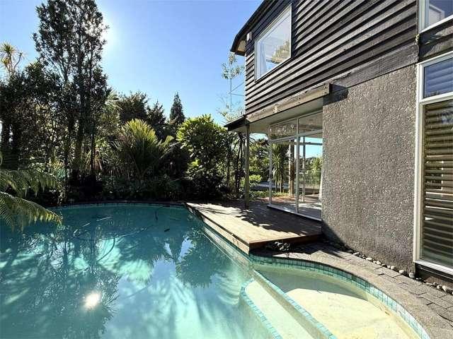 63 O'Brien Road, Lucas Heights, North Shore City