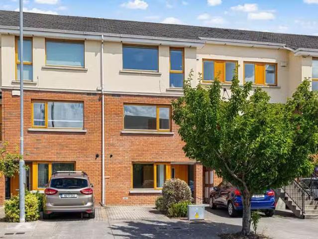 63 Rathborne Avenue, Ashtown, Dublin 15, D15AW63 is for sale
