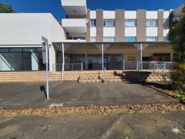 63 sqm office to let in northern par.