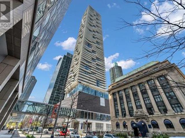 6007 88 Harbour Street, Toronto, ON, M5J 0C3 condo for sale | Listing ID C13141 | Royal LePage