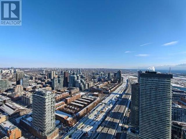 6008 55 Cooper Street, Toronto, ON, M5E 0G1 condo for sale | Listing ID C13522 | Royal LePage