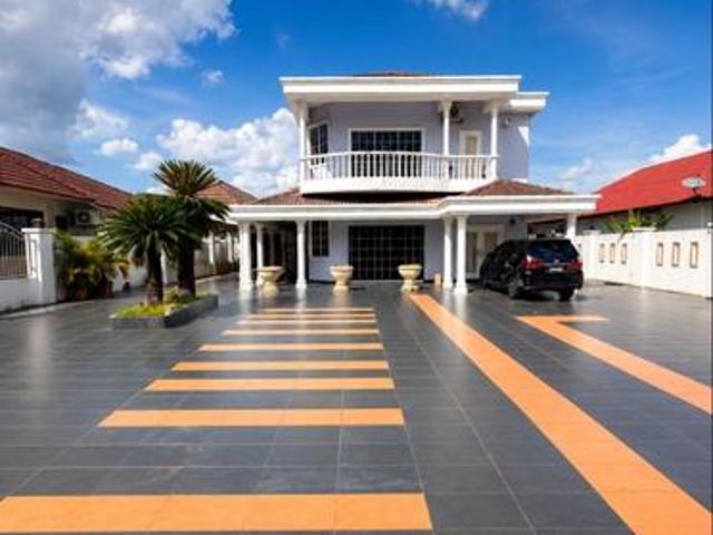 6000sqft 5R3B Bungalow 2 Storey Taman Ampang Indah KKB Selangor