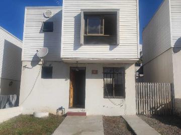 $ 600.000 Casa en Arriendo en Quilpué 3 dormitorios 2 baños / Kutt Property