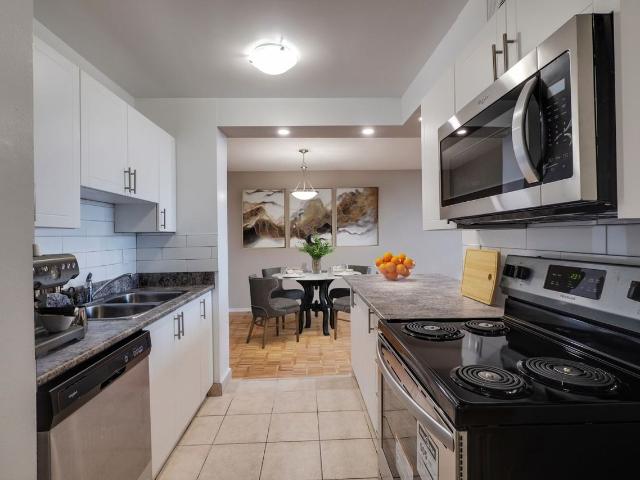 600 & 620 Lolita Gardens 1 Bedroom Apartment for Rent at 620 Lolita Gardens, Mississauga, ON L5A 3K7 Fairview
