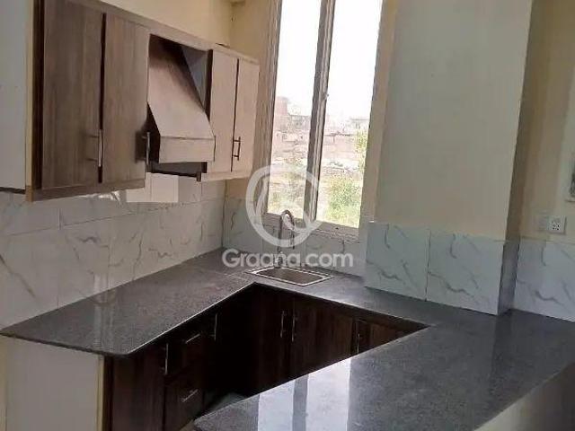 600 Ft² Flat for Sale