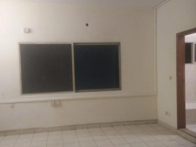 600 Ft² Flat for Rent