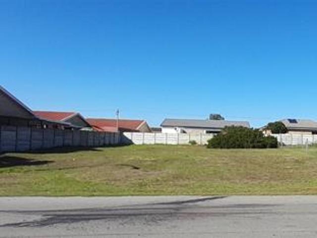 600 m² Land available in Wavecrest