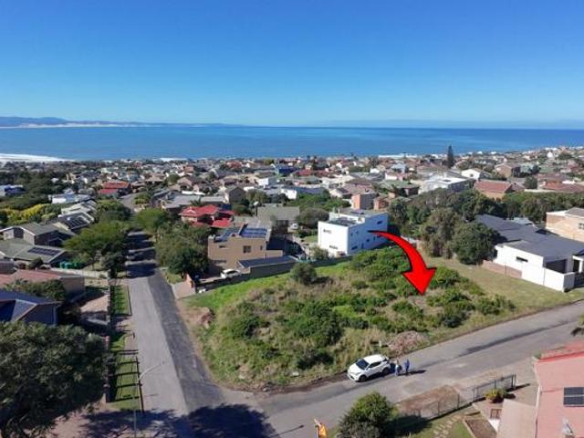 600 m² Land available in Wavecrest