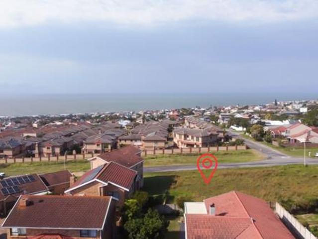 600 m² Land available in Wavecrest
