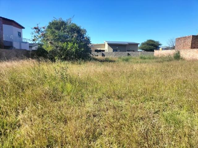 600 m² Land available in Bendor