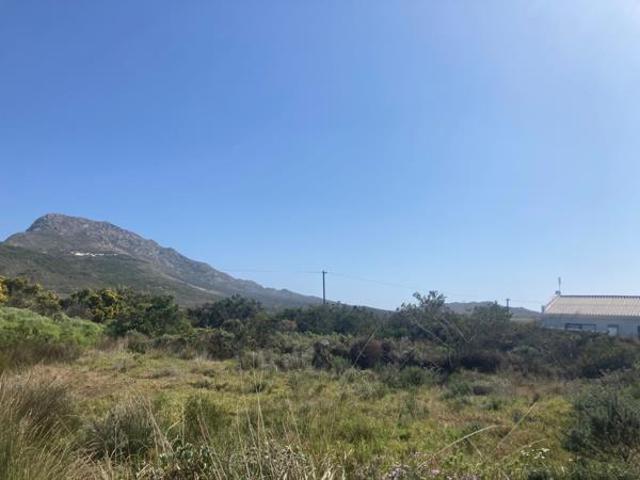 600 m² Land available in Bettys Bay