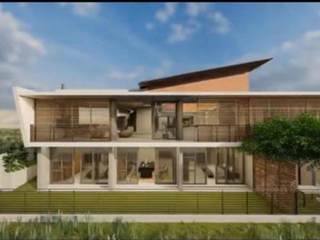 600 m² Land available in Clubville