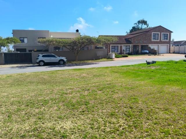 600 m² Land available in Jeffreys Bay Central