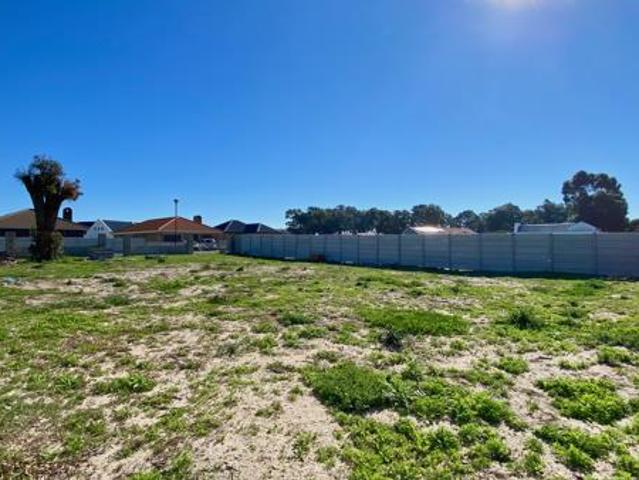 600 m² Land available in Laaiplek