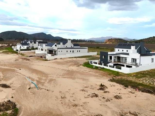 600 m² Land available in Robertson