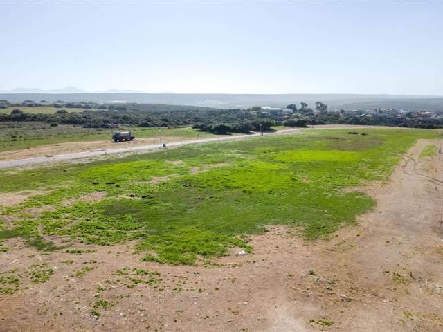600 m² Land available in Stilbaai Wes