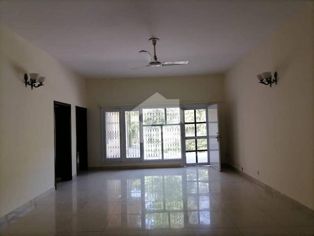 600 Square Yards House Is Available In Affordable Price In F 8/3