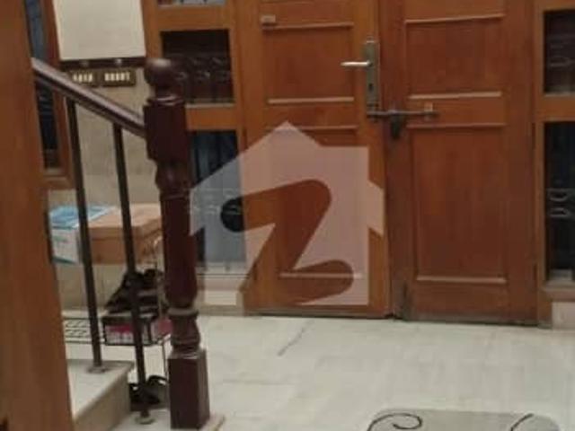 600 Sq/Yd Bungalow For Sell
