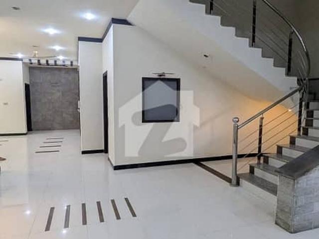600 SQ Yard Villa Available For Rent