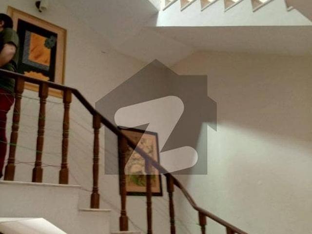600 Square Yard Corner Bungalow For Sale In DHA Phase 1