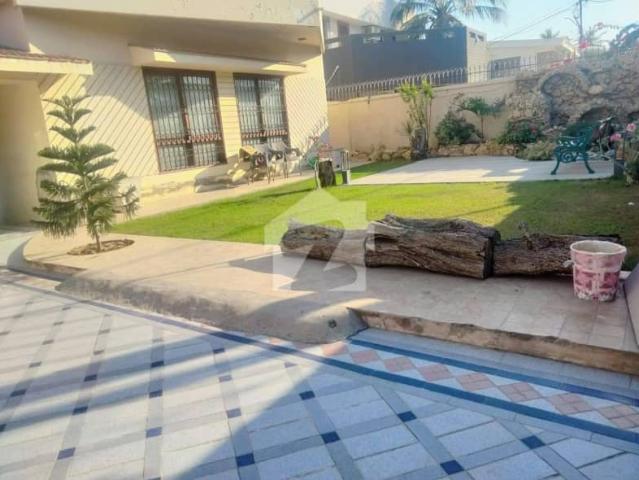 600 Sq Yard Ground Floor Portion For Rent VIP Location | Ideal For Silent Commercial | Gulshan Iqbal Block 9