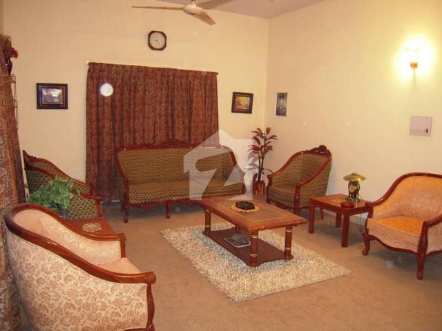 600 SQ Yard House For Sale In Gulshan E Iqbal Block 13D