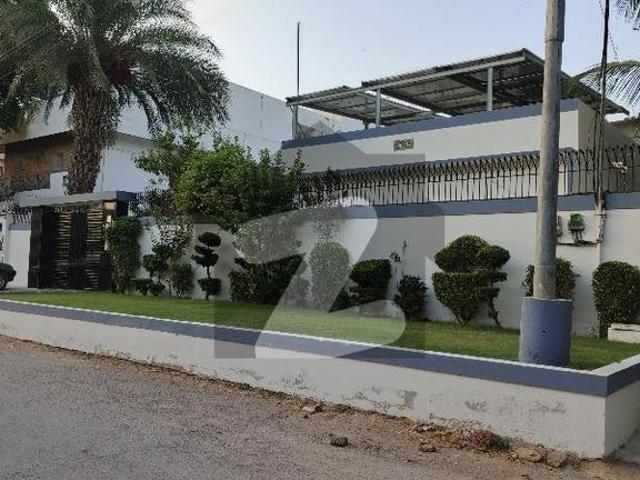 600 sq yards property available North Nazimabad Block A