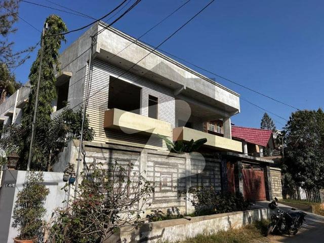 600 sq yards west open bungalow for sale at gulshan e iqbql block 6