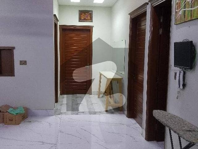 600 sqryard first floor 3bdd well maintained house block 8