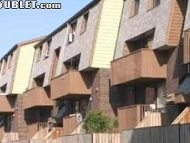 600 Room for rent in Central Park