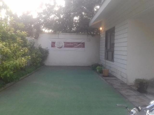 600 Yards Bungalow for RENT, Ideal For Institute, Coaching Center, Multinational Companies, Fashion Designer, Show Rooms Etc. Karachi Clifton ID 09851