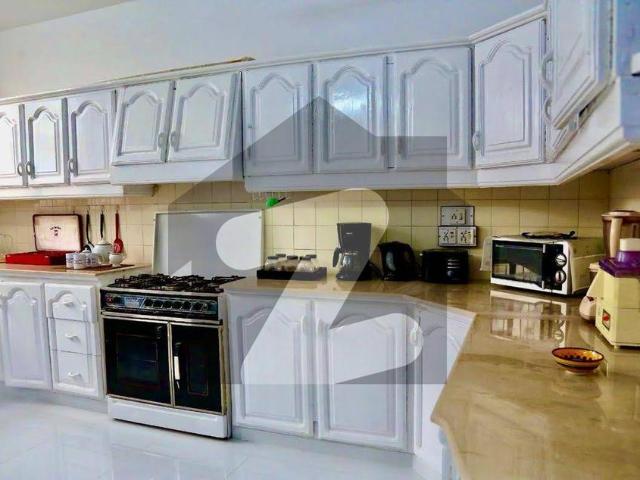 600 Yards Owner Built 2 units Solid Bungalow For Sale DHA Phase 7
