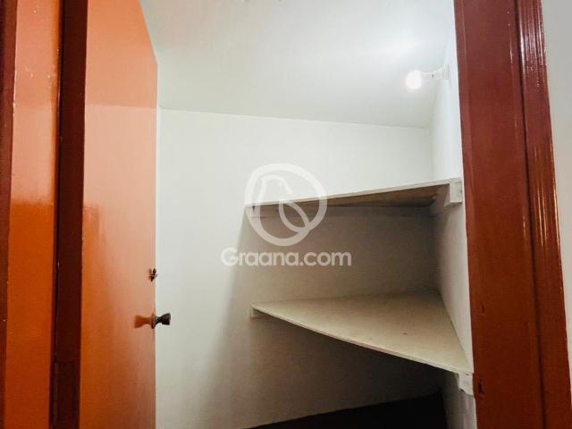600 Yd² House for Rent