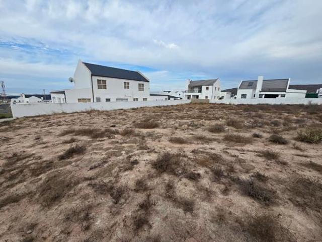 601 m² Land available in Harbour Lights