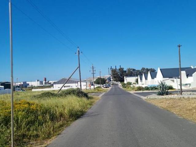 601 m² Land available in Harbour Lights