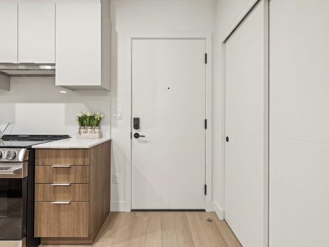 601 Mountaineer 2 Bedroom Apartment for Rent at Mountaineer Private, Ottawa, ON K1G None Alta Vista