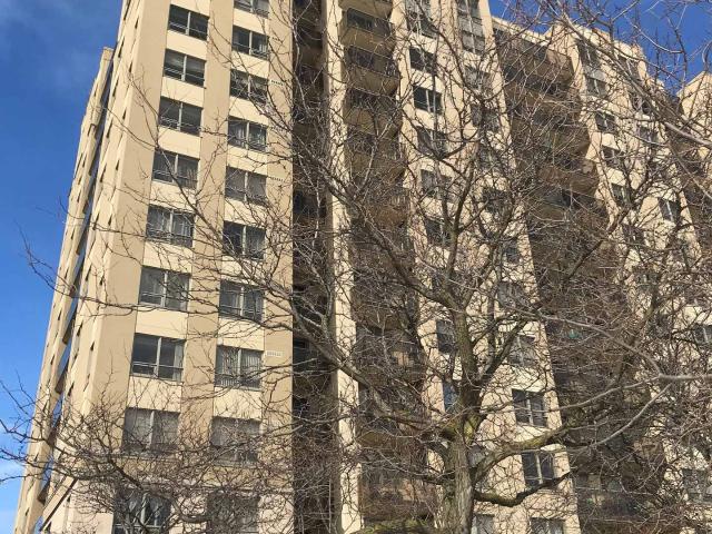 602 4 Elsinore Path, Etobicoke | Sold, W12845 | Condos. Ca
