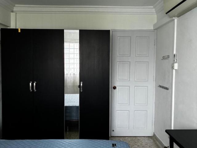 602 Bedok Reservoir Road HDB Apartment Room Rental, $1,000, 1 Bed 1 Bath 1,291 sqft $0.77 psf